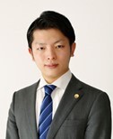 坂本龍亮氏（弁護士）